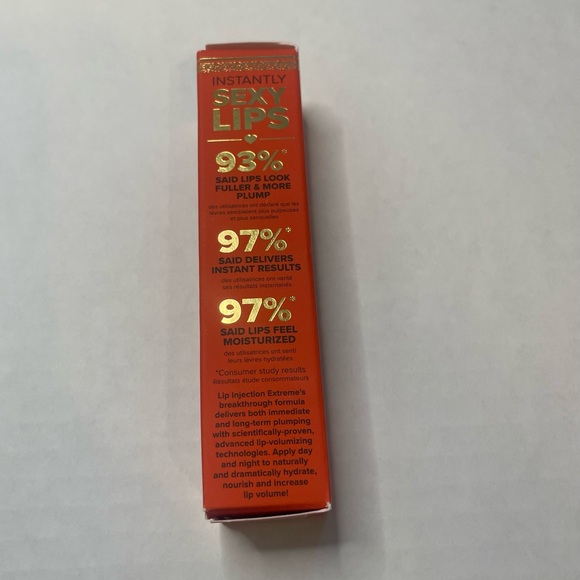 Too Faced Lip Injection Extreme - Picture 3 of 9